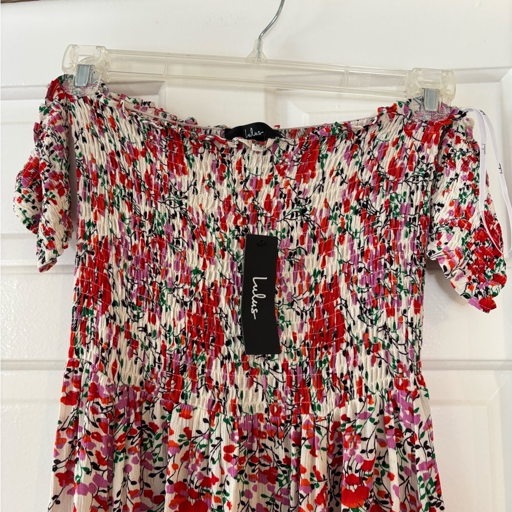 Lulus Off the Shoulder Floral Midi Dress Smocked Bodice - Size M - NWT - Picture 8 of 8